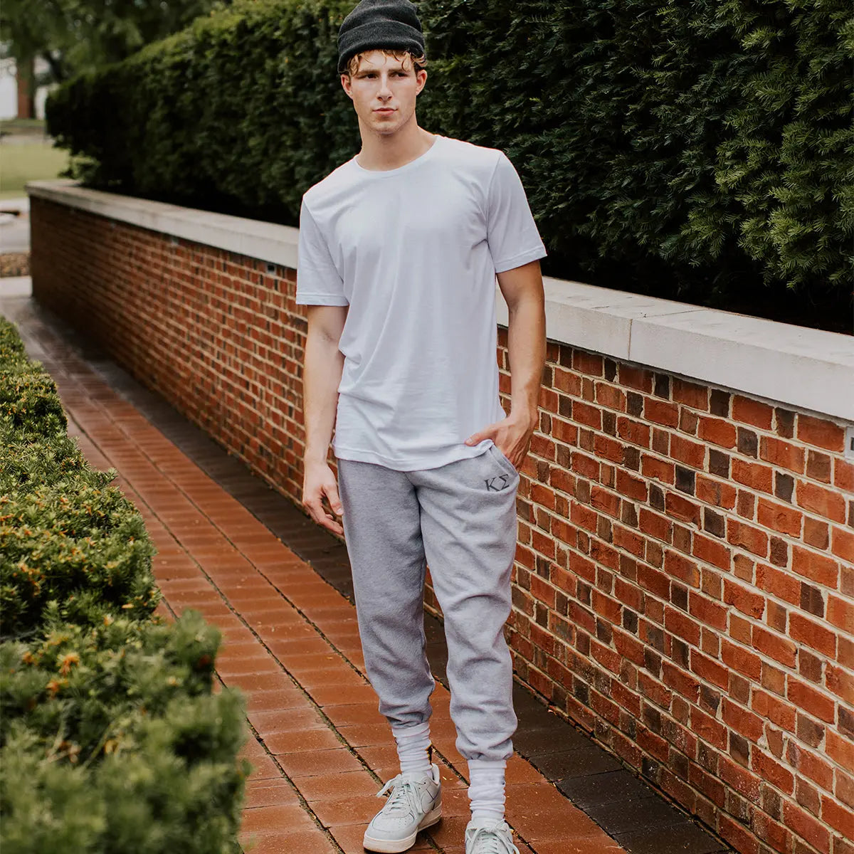 Outfits with Grey Jogger | TikTok